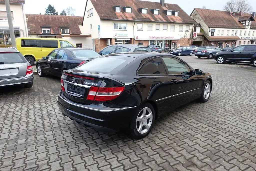 Gebraucht Mercedes CLC180 143 PS (105 kW) 2008 Schwarz Coupé
