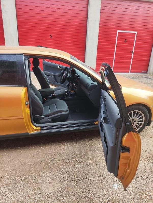 Gebraucht Audi A3 125 PS (91 kW) 1997 Gold Kleinwagen