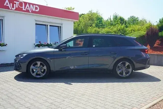 Neu Cupra Leon 150 PS (110 kW) 2026 Magneticgraumet. Kombi