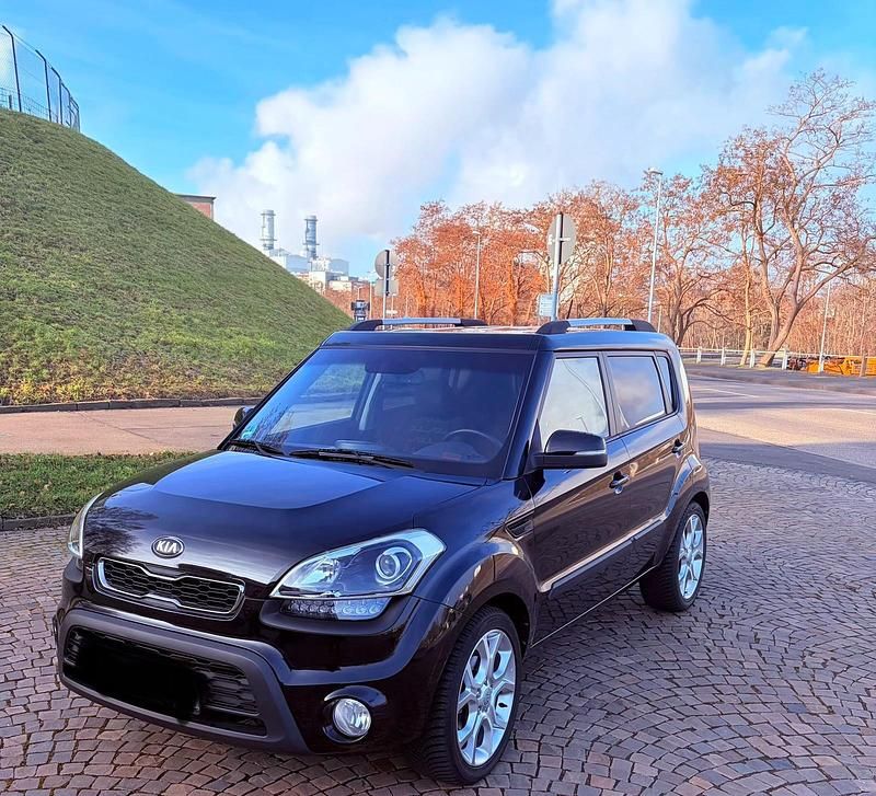 Gebraucht Kia Soul 140 PS (102 kW) 2013 Schwarz SUV