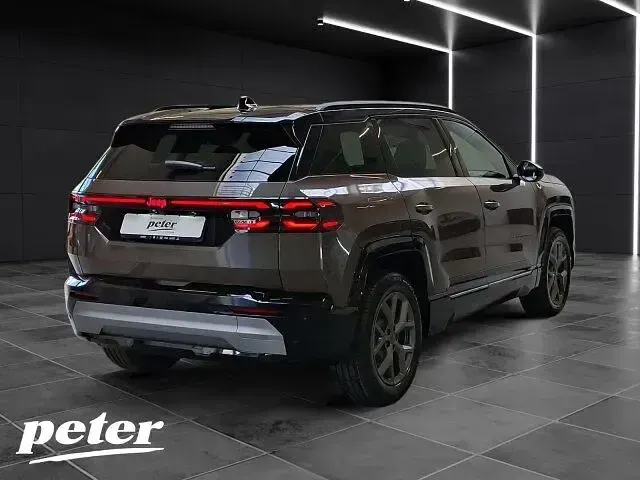 Neu Jeep Compass 145 PS (106 kW) 2026 Amazonia green/dach schwarz SUV