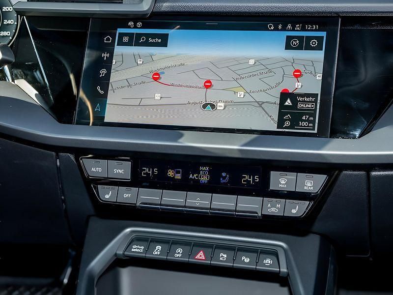 Gebraucht Audi A3 150 PS (110 kW) 2025 Grün Limousine