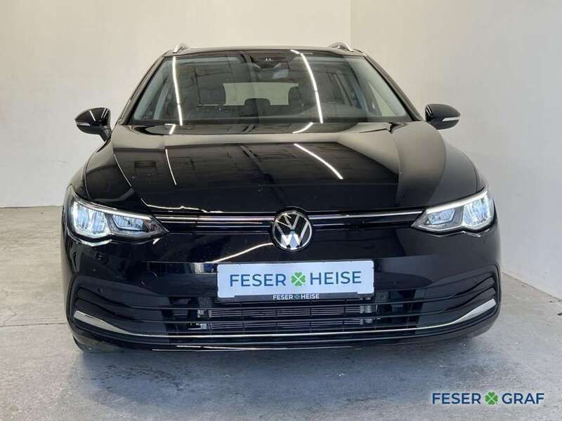 Gebraucht VW Golf VIII Move 131 PS (96 kW) 2023 Deep black perleffekt Kombi