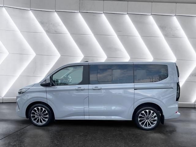 Gebraucht Ford Tourneo Titanium 170 PS (125 kW) 2025 Grau Van / Kleinbus