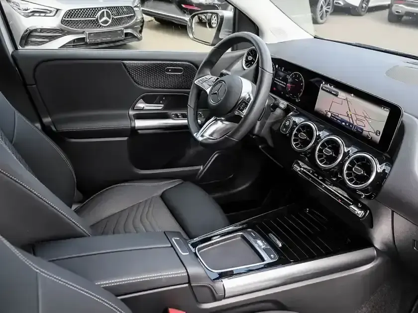 Gebraucht Mercedes B200 Progressive 163 PS (119 kW) 2025 Silber metalliclack hightechsi Kleinwagen