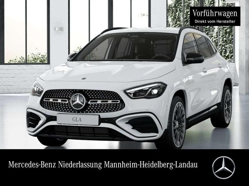 Polarweiß Gebraucht 2024 Mercedes GLA200 AMG line SUV | 43.200 € (Teuer) - Bild 1/1