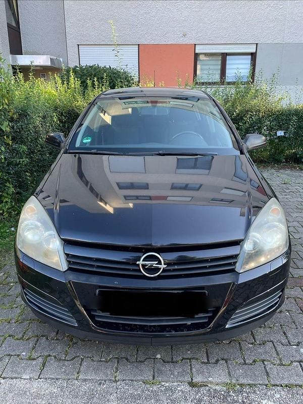 Schwarz Gebraucht 2005 Opel Astra Coupé | 2.000 € (Superpreis) - Bild 1/4
