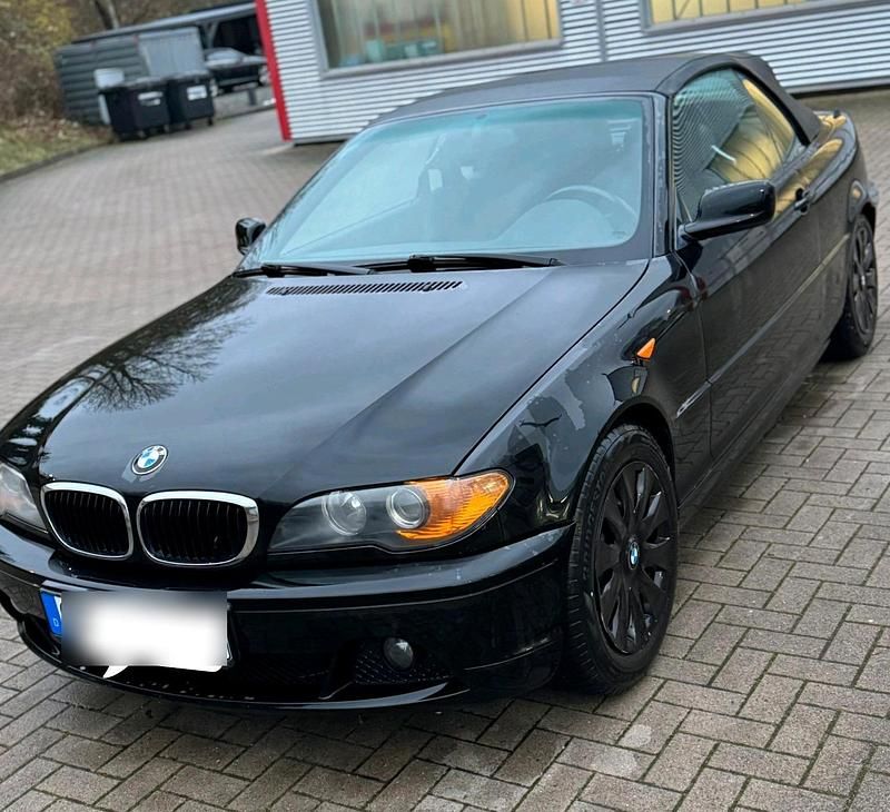 Schwarz Gebraucht 2004 BMW 318 Cabriolet M Sport Cabrio | 3.600 € (Fairer Preis) - Bild 1/4