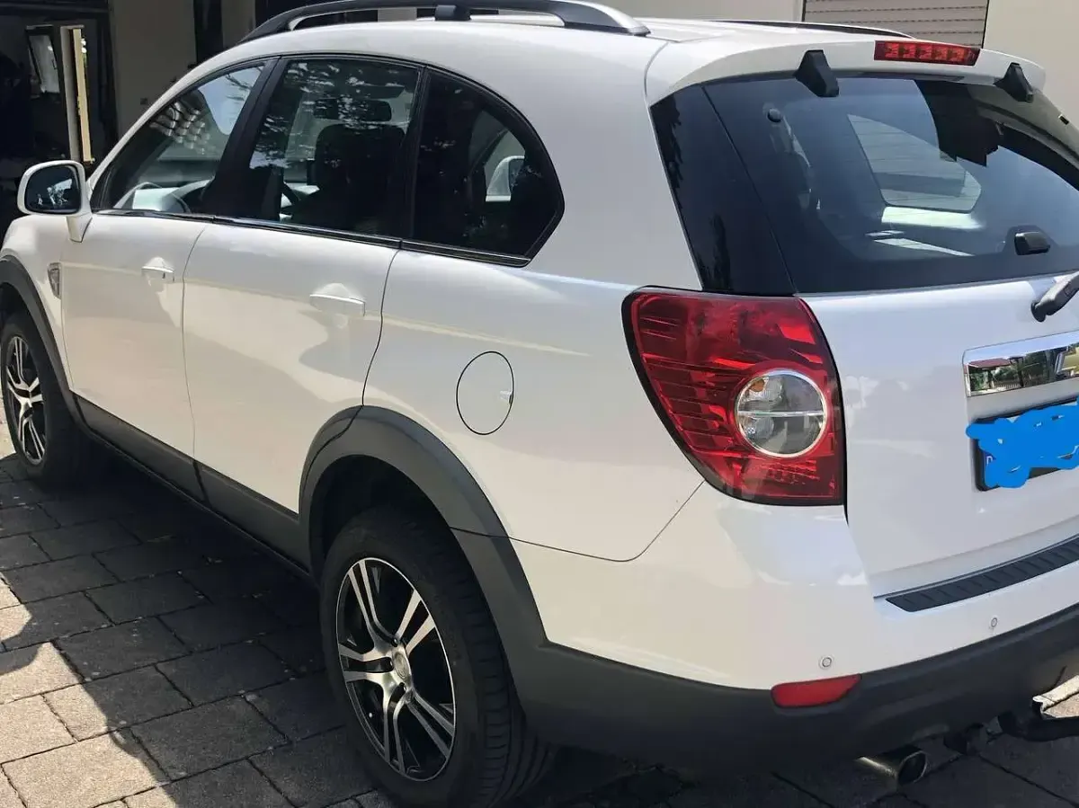 Gebraucht Chevrolet Captiva LT 136 PS (100 kW) 2009 Weiß SUV