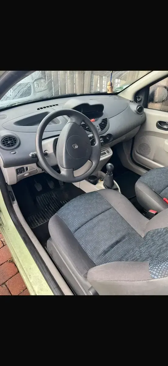 Gebraucht Renault Twingo 58 PS (42 kW) 2007 Grün Kleinwagen