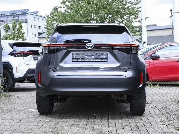 Gebraucht Toyota Yaris Connect Style 116 PS (85 kW) 2023 Marlingrau metallic Kleinwagen