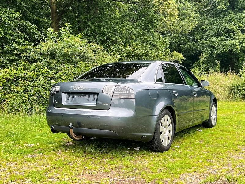 Gebraucht Audi A4 131 PS (96 kW) 2007 Grau Limousine