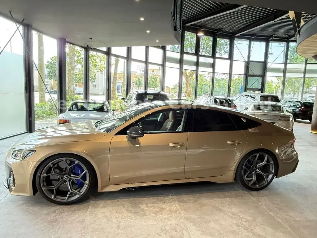 Gebraucht Audi RS7 Sportback Sport 600 PS (441 kW) 2022 Gold Kleinwagen