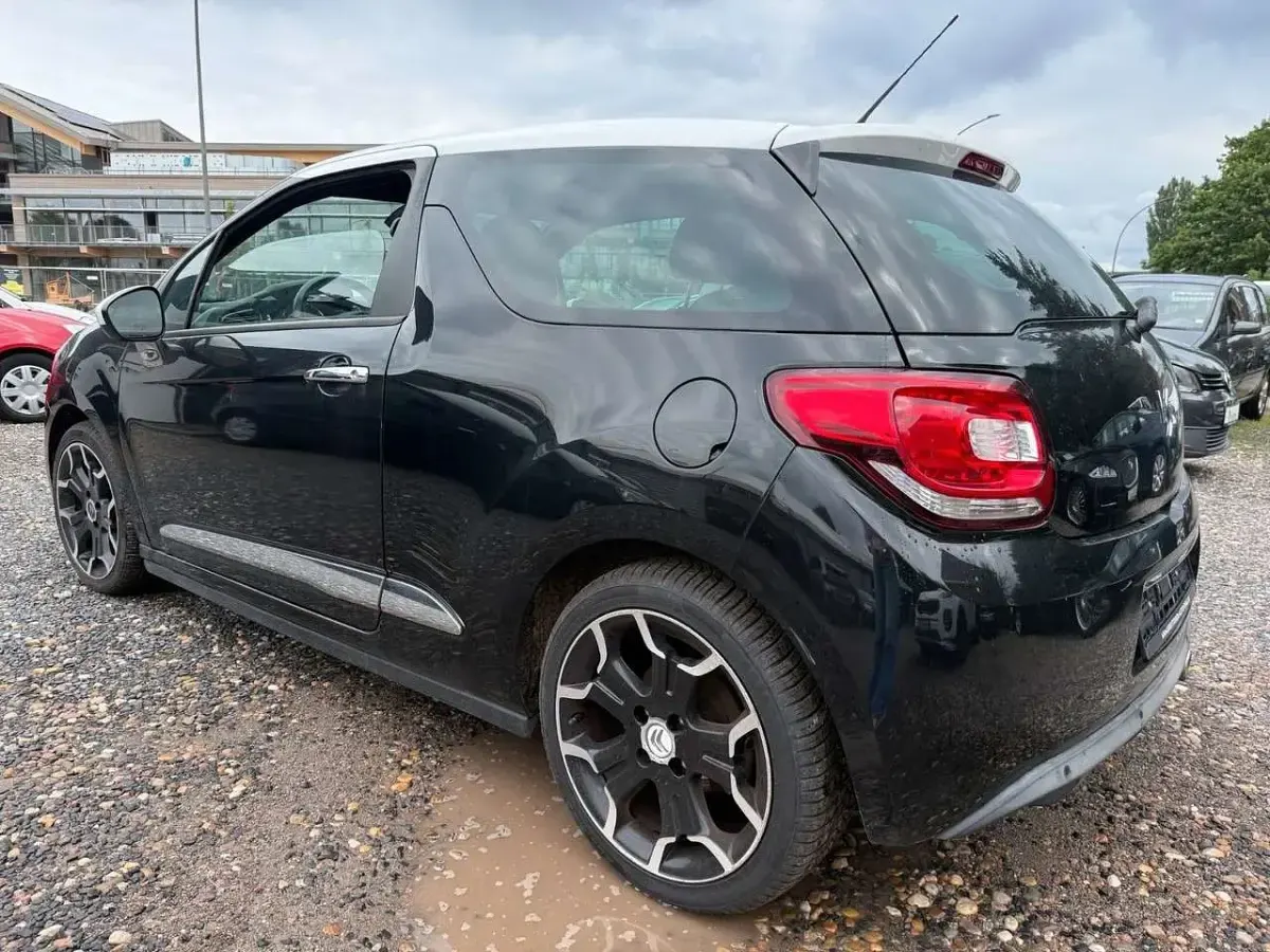 Gebraucht Citroën DS3 So Chic 120 PS (88 kW) 2012 Noir perla nera Kleinwagen