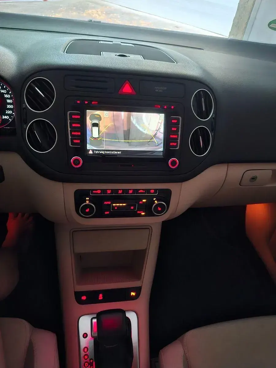 Gebraucht VW Golf Plus Comfortline 160 PS (117 kW) 2010 Beige Van / Kleinbus