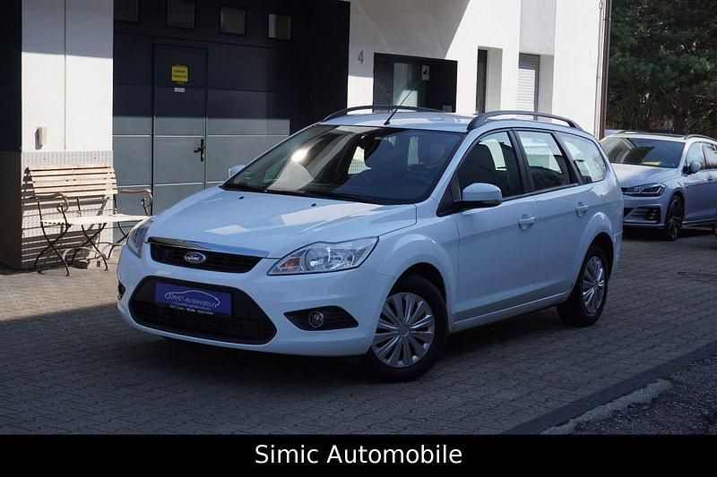 Gebraucht Ford Focus Viva 109 PS (80 kW) 2011 Weiß Kombi