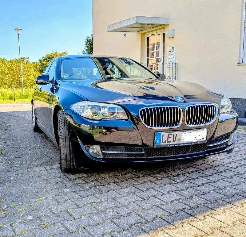 Używany BMW 520 Efficient Dynamics 184 KM (135 kW) 2011 Niebieski Sedan/Limuzyna