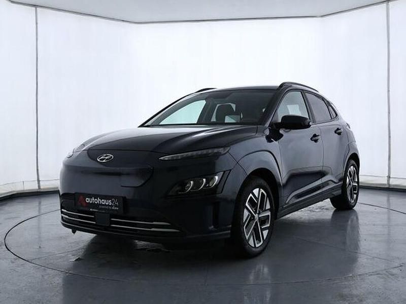 Gebraucht Hyundai Kona Trend 100 kW (136 PS) 2022 Blau SUV