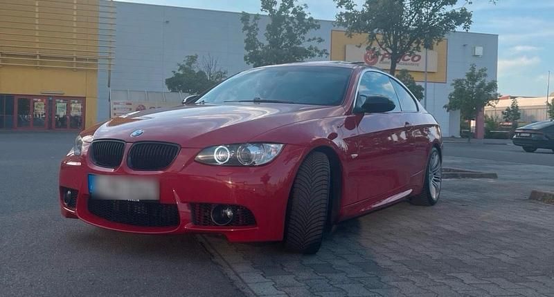 Rot Gebraucht 2008 BMW 325 M Sport Coupé | 16.000 € (Teuer) - Bild 1/4