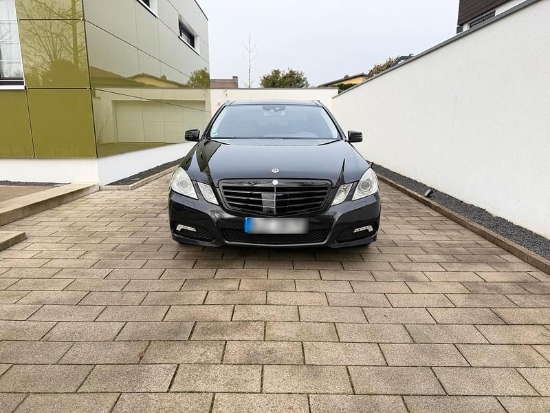 Gebraucht Mercedes E350 231 PS (169 kW) 2009 Schwarz Limousine