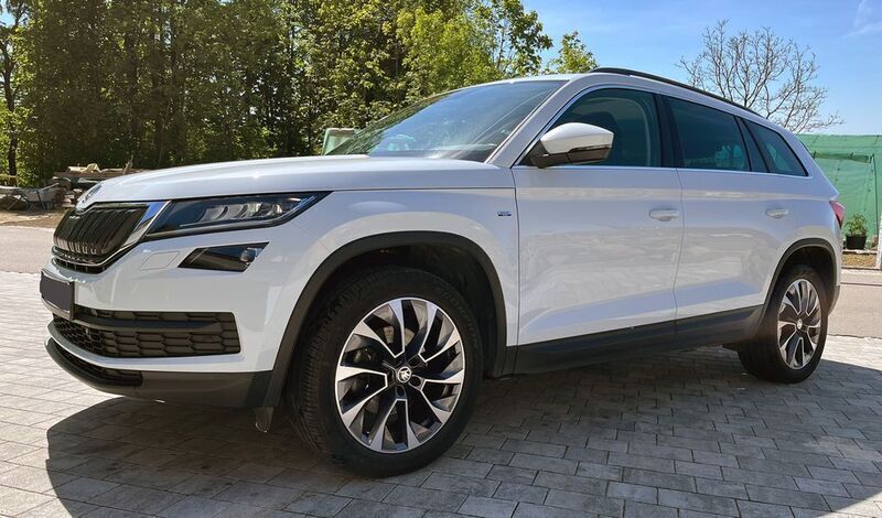 Weiß Gebraucht 2020 Skoda Kodiaq Drive SUV | 22.500 € (Superpreis) - Bild 1/4