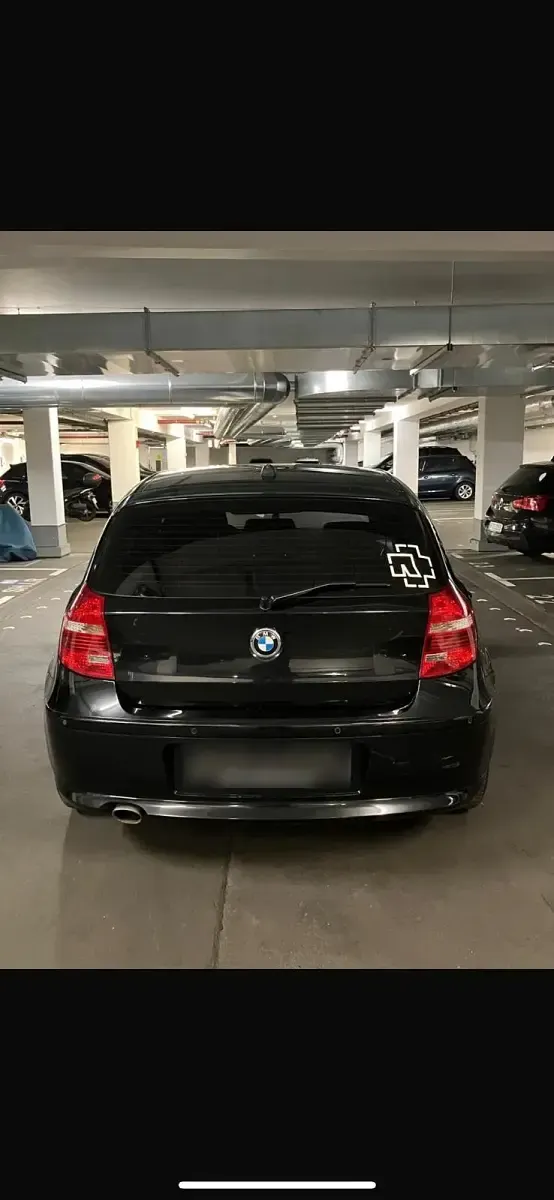Gebraucht BMW 120 177 PS (130 kW) 2010 Schwarz Kleinwagen