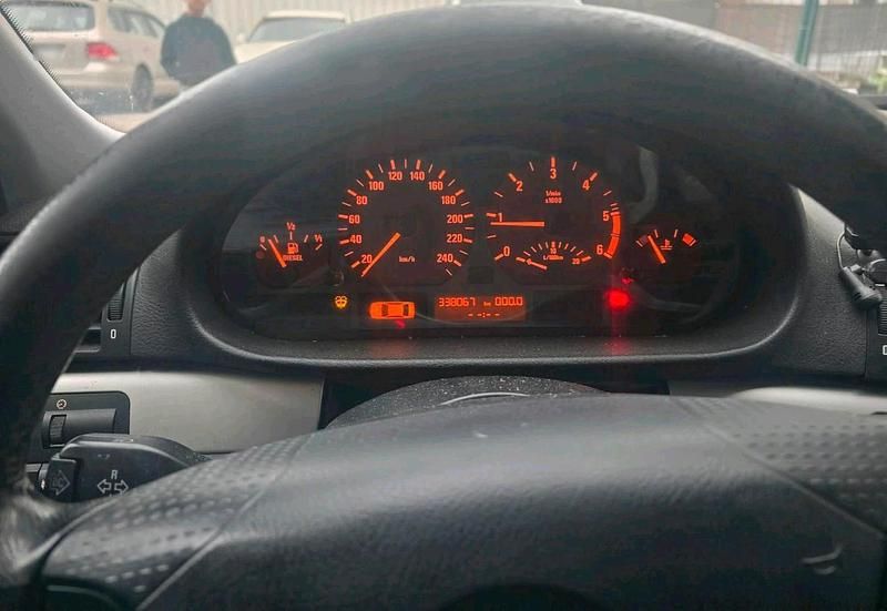 Gebraucht BMW 320 150 PS (110 kW) 2004 Kombi