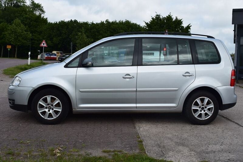 Gebraucht VW Touran 136 PS (100 kW) 2004 Silber Van / Kleinbus