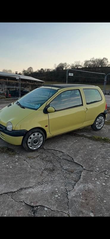 Gebraucht Renault Twingo 58 PS (42 kW) 2002 Gelb Kleinwagen