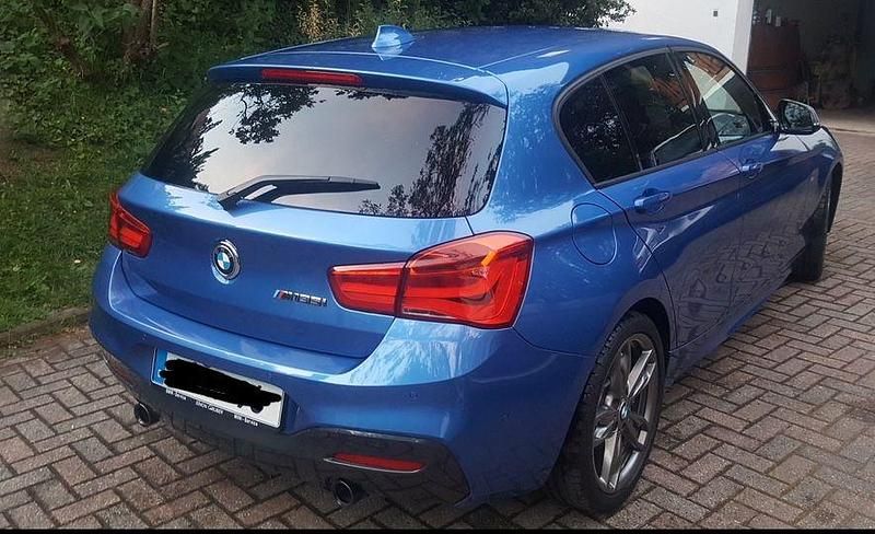 Gebraucht BMW M135 Performance 326 PS (239 kW) 2016 Blau Kleinwagen