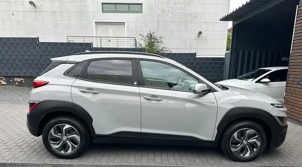 Gebraucht Hyundai Kona Edition 30 105 PS (77 kW) 2022 Grau SUV