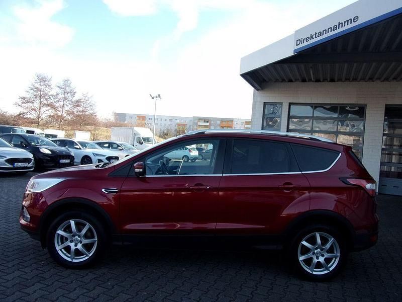 Gebraucht Ford Kuga Titanium 150 PS (110 kW) 2019 Blau SUV