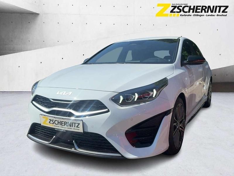 Neu Kia Ceed GT GT-Line 140 PS (102 kW) 2025 (wd) carraraweiss Limousine