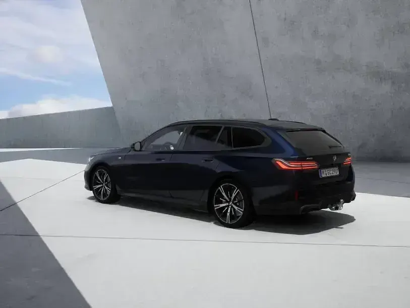 Gebraucht BMW 540 M Sport 286 PS (210 kW) 2025 Schwarz Kombi