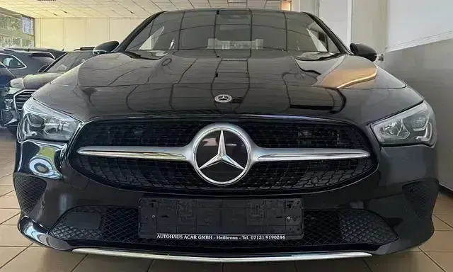 Gebraucht Mercedes CLA200 150 PS (110 kW) 2022 Nachtschwarz Coupé