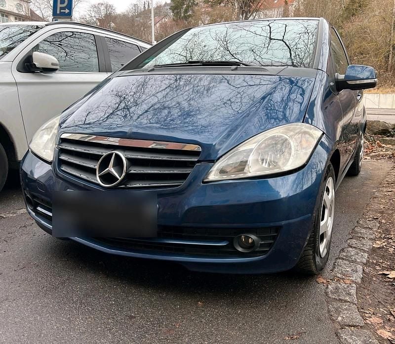 Gebraucht Mercedes A160 Avantgarde 95 PS (69 kW) 2010 Blau Kleinwagen