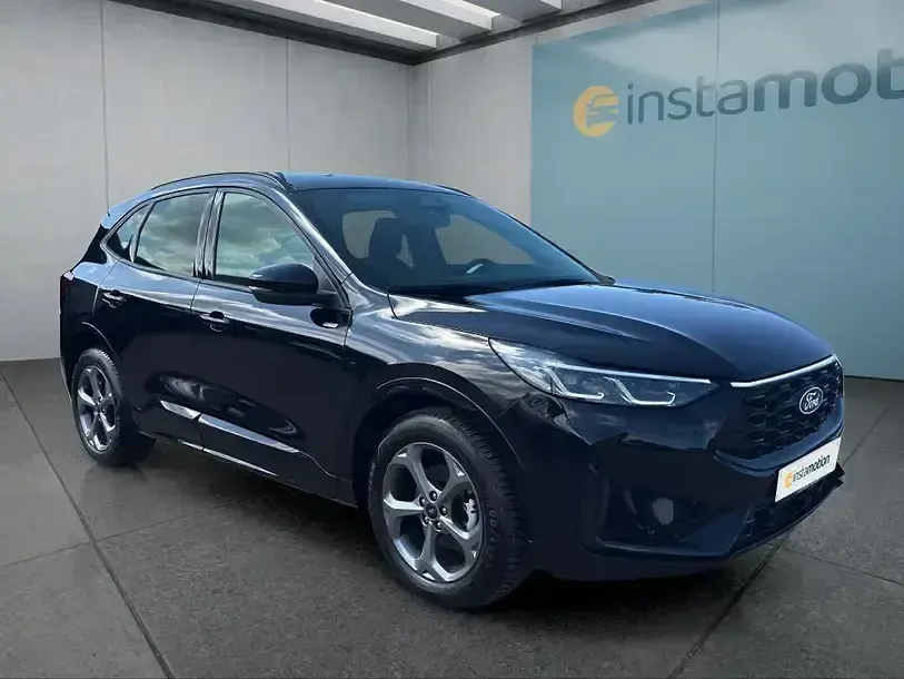 Second-hand Ford Kuga ST-Line 186 CP (136 kW) 2025 Negru SUV