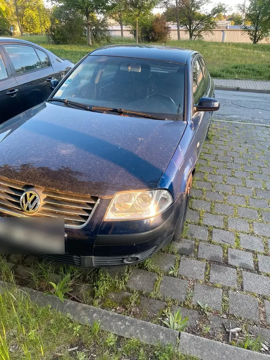 Gebraucht VW Passat 2002 Violet Limousine