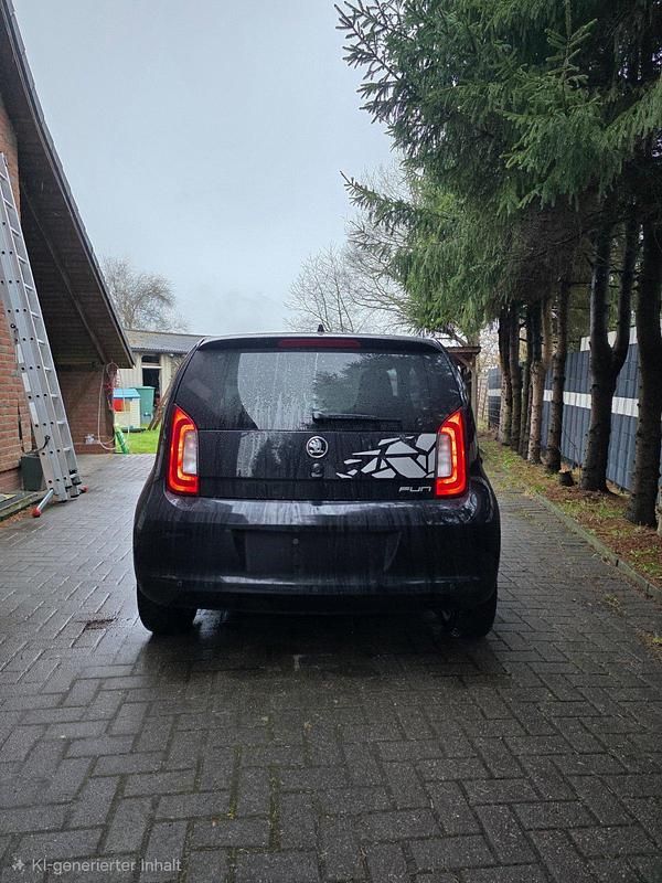 Gebraucht Skoda Citigo Fun 75 PS (55 kW) 2017 Schwarz Kleinwagen