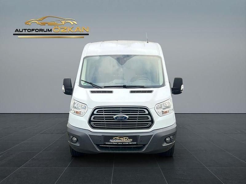 Gebraucht Ford Transit Trend 170 PS (125 kW) 2019 Weiß Van / Kleinbus