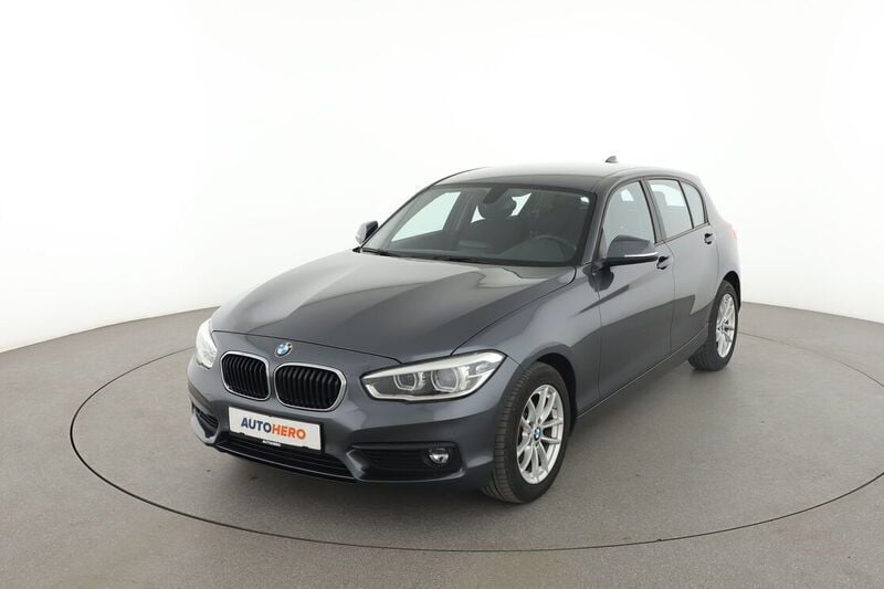Grau Gebraucht 2019 BMW 116 Advantage Kleinwagen | 16.490 € (Fairer Preis) - Bild 1/4