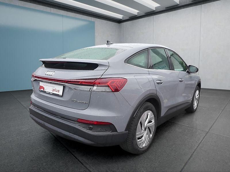 Grau Gebraucht 2022 Audi Q4 e-tron SUV | 28.699 € (Guter Preis) - Bild 1/1