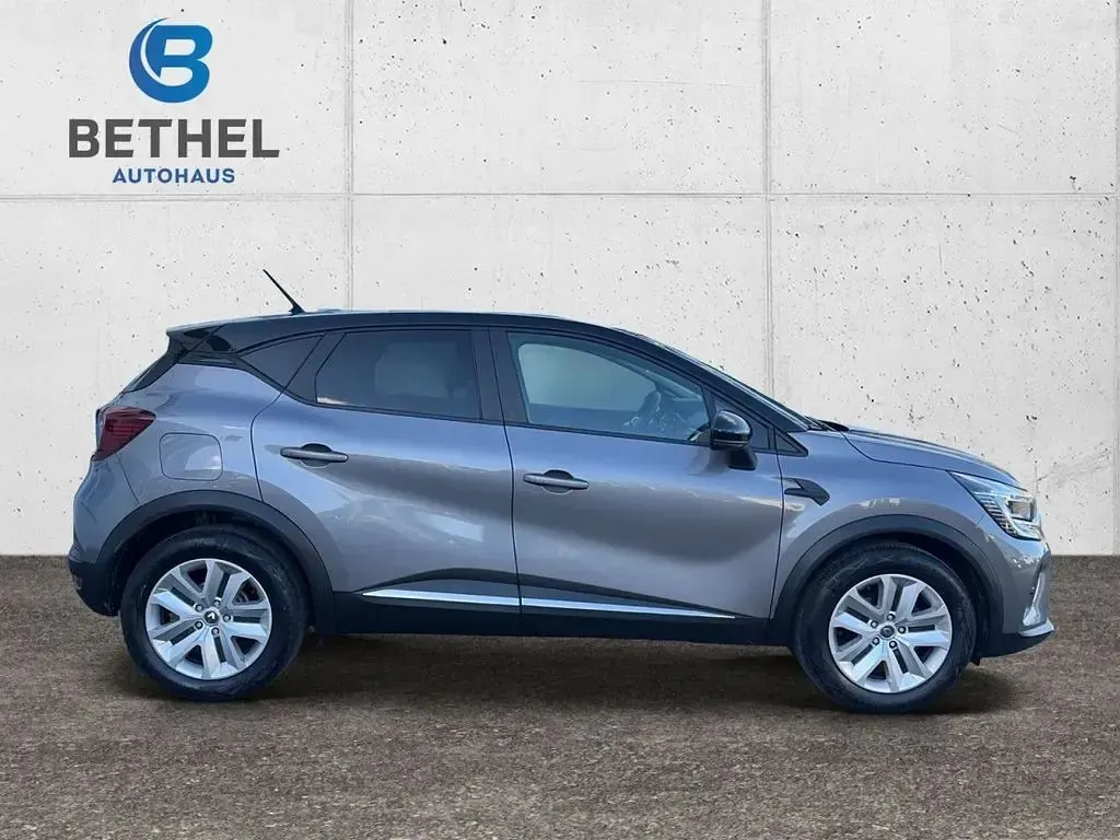 Gebraucht Renault Captur 131 PS (96 kW) 2020 Grau SUV