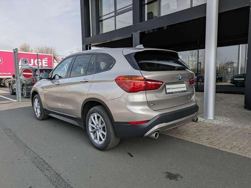 Gebraucht BMW X1 Advantage 192 PS (141 kW) 2020 Kaschmirsilber metallic SUV