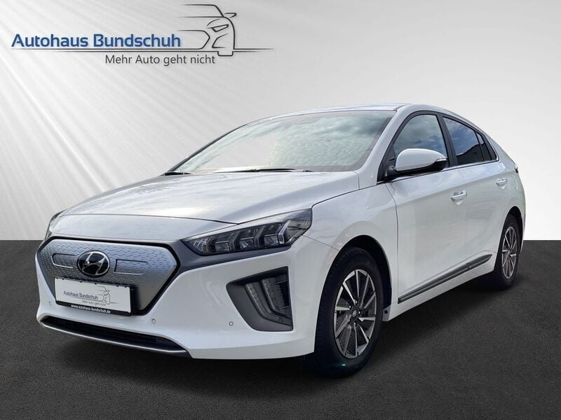 Weiß Gebraucht 2022 Hyundai Ioniq 6 Prime Limousine | 27.990 € - Bild 1/4
