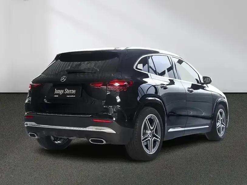 Gebraucht Mercedes GLA200 AMG 163 PS (119 kW) 2025 Unilack nachtschwarz SUV