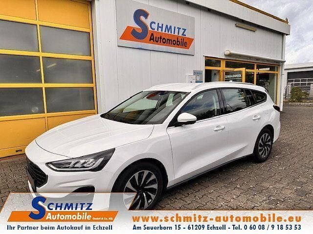 Weiß Gebraucht 2023 Ford Focus Titanium Kombi | 19.950 € (Guter Preis) - Bild 1/4