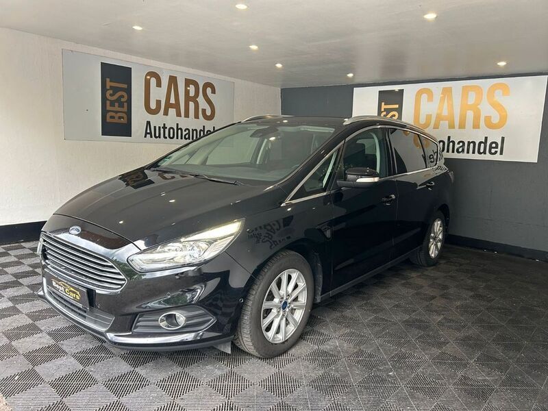 Schwarz Gebraucht 2016 Ford S-MAX Titanium Van / Kleinbus | 9.900 € (Superpreis) - Bild 1/4