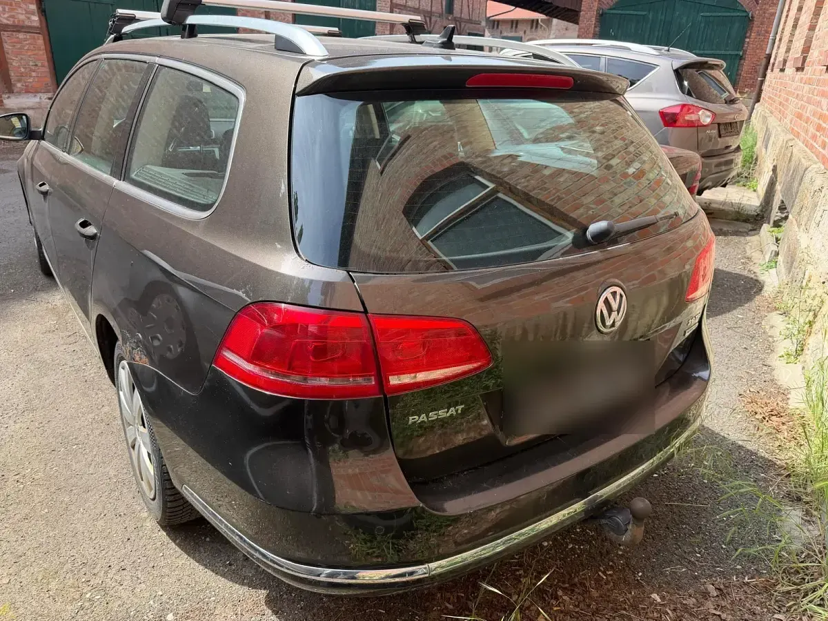 Gebraucht VW Passat 140 PS (102 kW) 2012 Braun Kombi