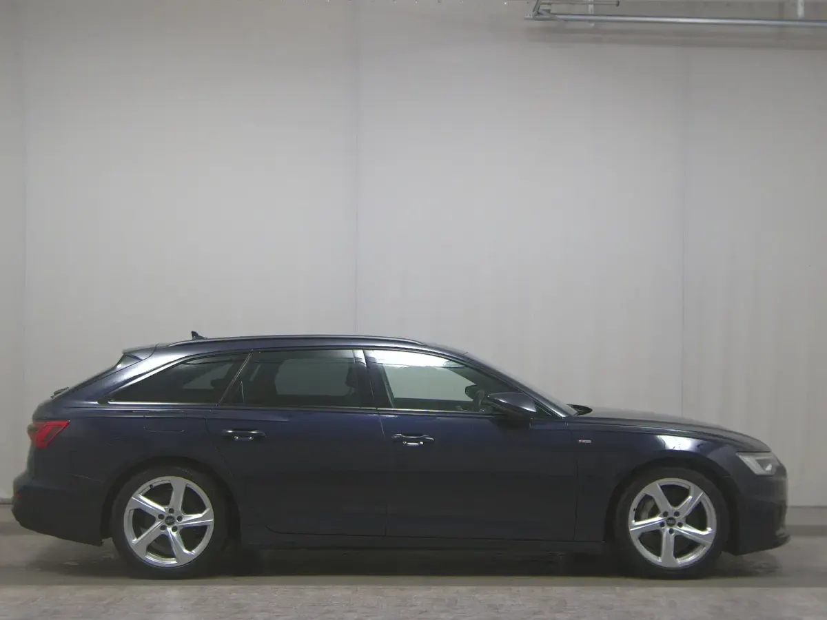 Gebraucht Audi A6 S-Line 299 PS (219 kW) 2022 Blau Kombi